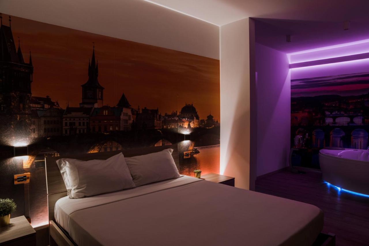 Hotel Seven Rooms Milano Esterno foto