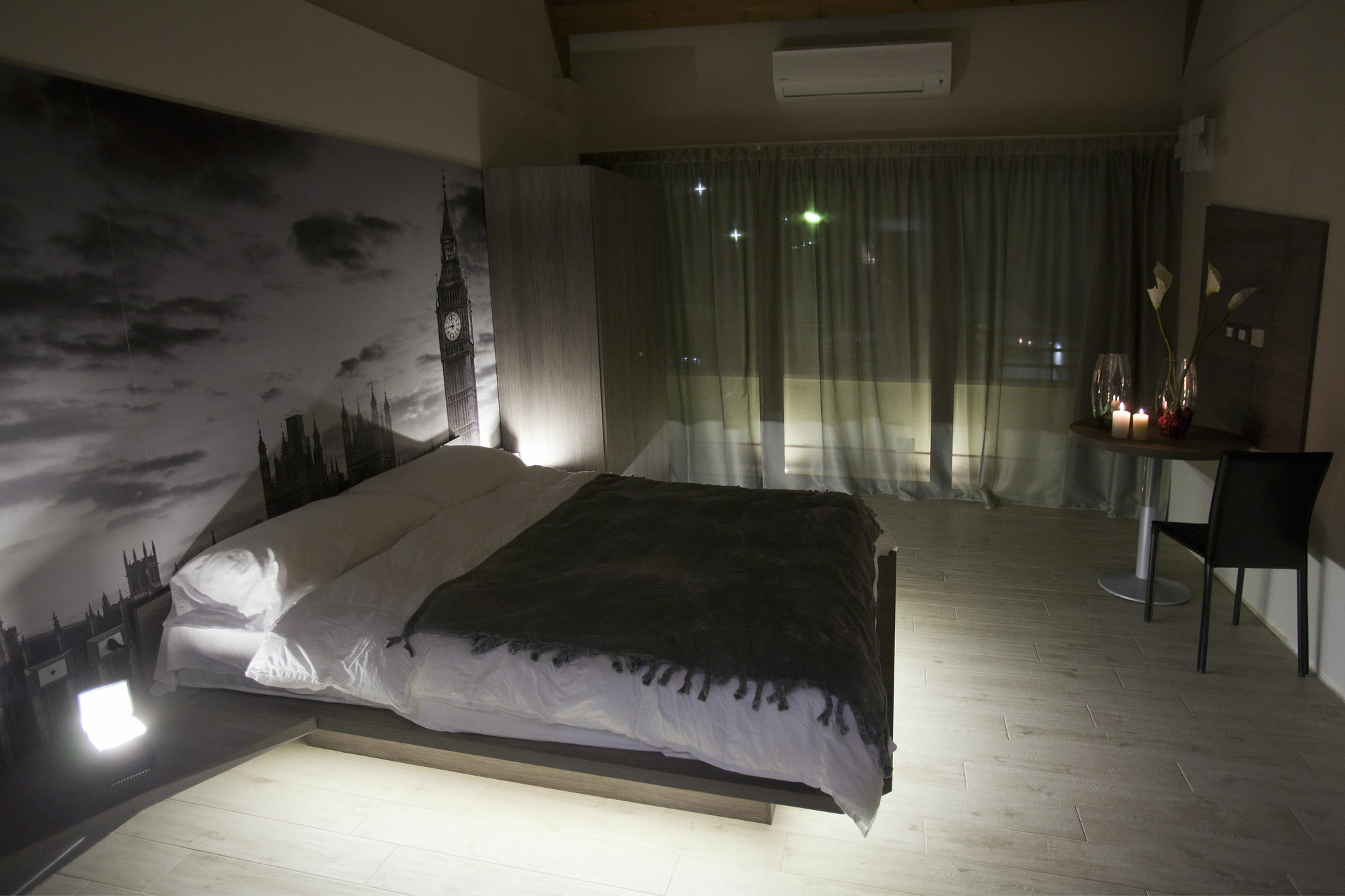 Hotel Seven Rooms Milano Esterno foto