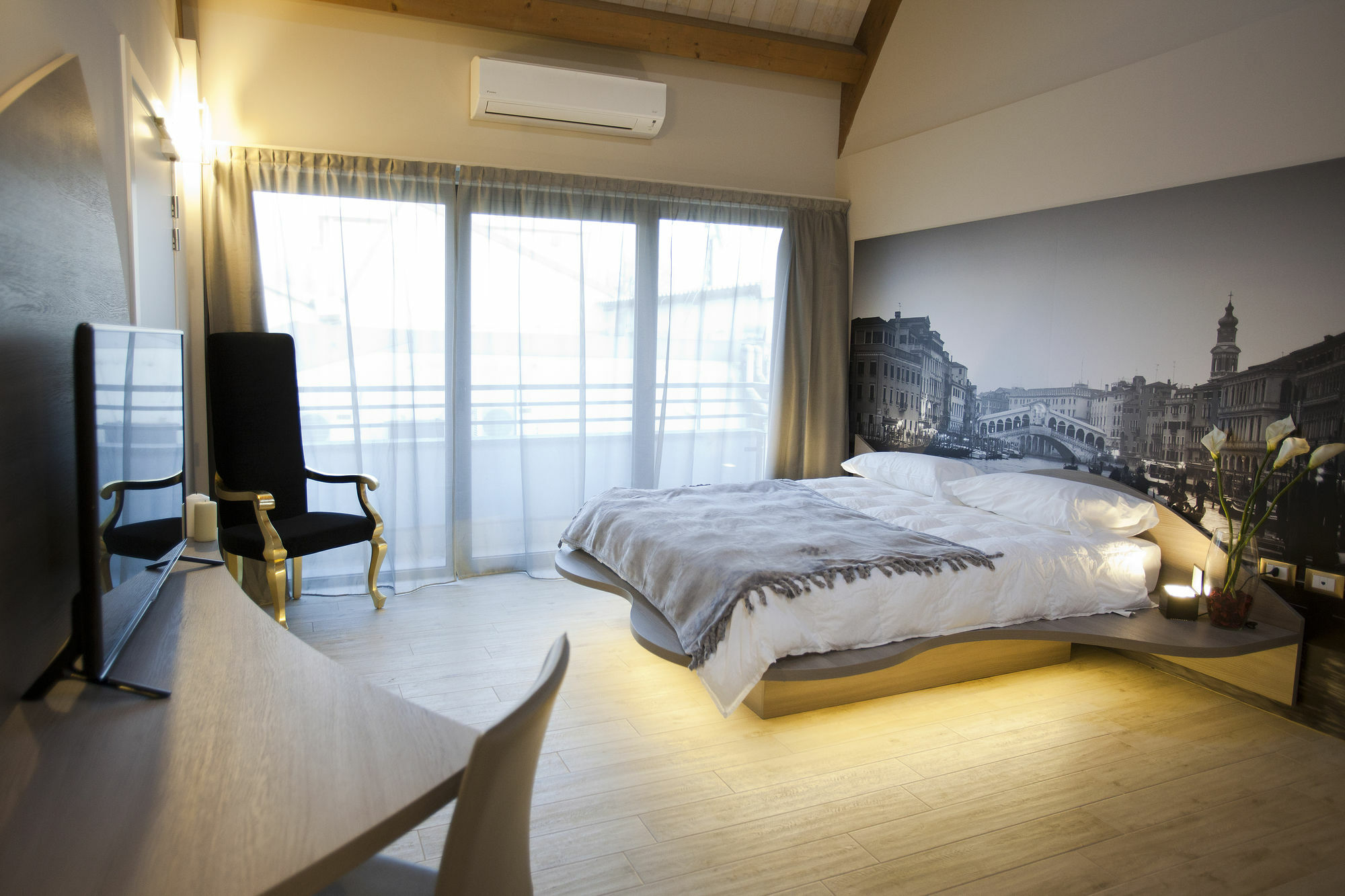 Hotel Seven Rooms Milano Esterno foto
