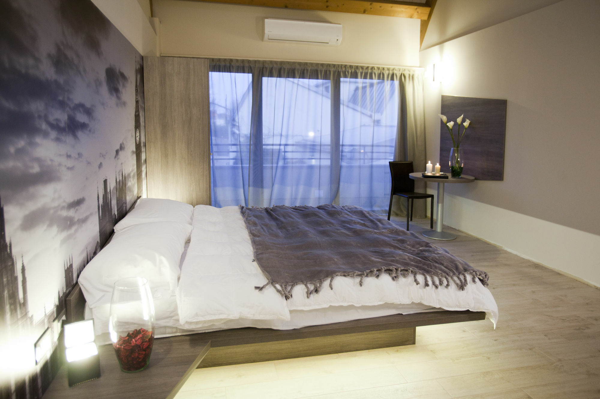 Hotel Seven Rooms Milano Esterno foto