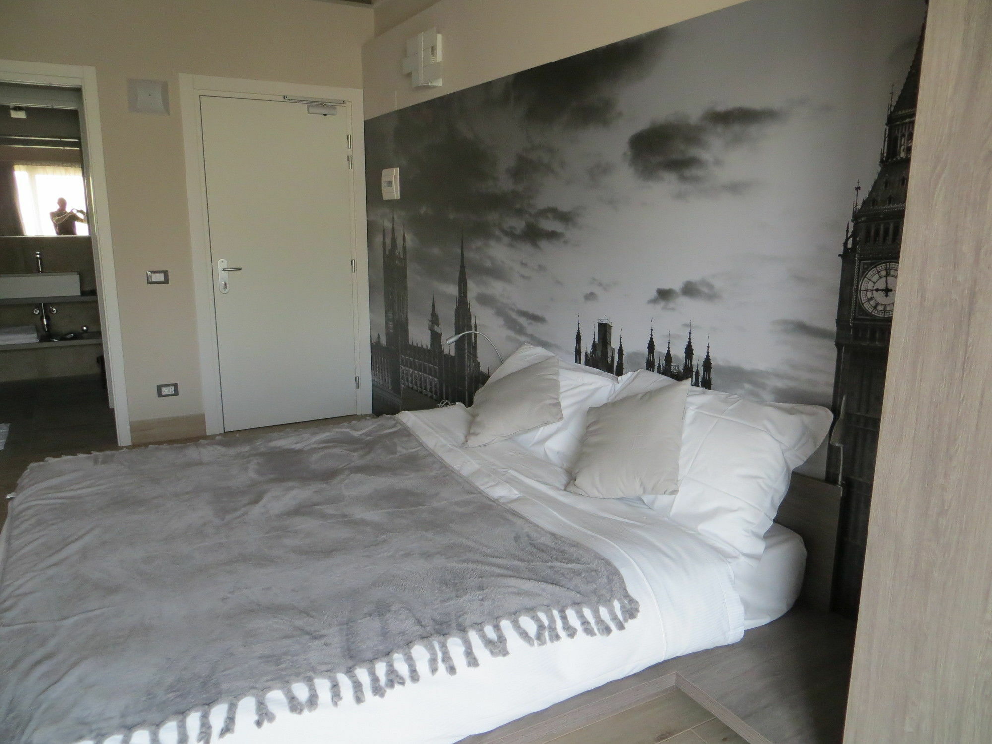 Hotel Seven Rooms Milano Esterno foto