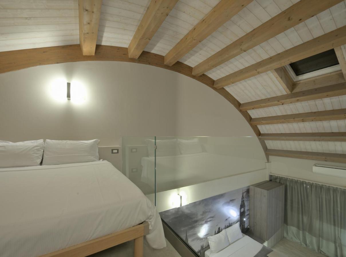 Hotel Seven Rooms Milano Esterno foto